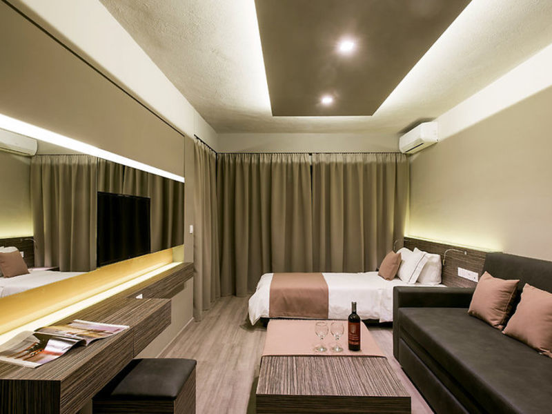 Elmi Suites Beach Hotel
