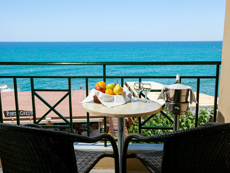 Elmi Suites Beach Hotel