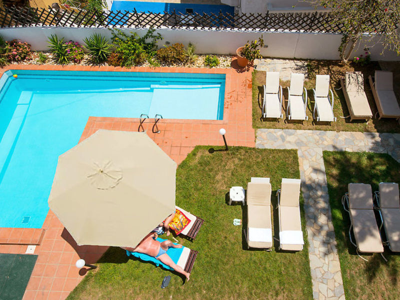 Elmi Suites Beach Hotel