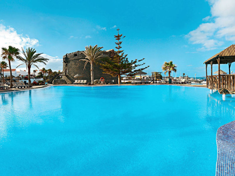 Barcelo Castillo Beach Resort