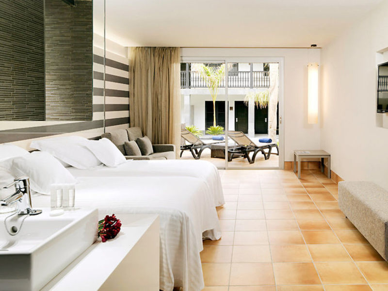 Barcelo Castillo Beach Resort