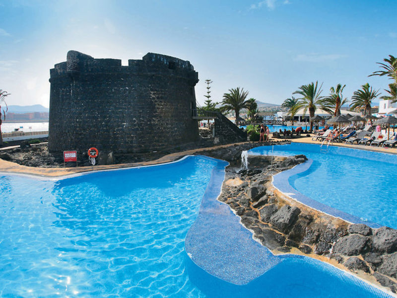 Barcelo Castillo Beach Resort