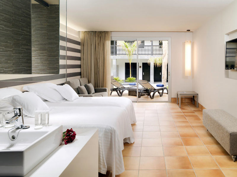 Barcelo Castillo Beach Resort