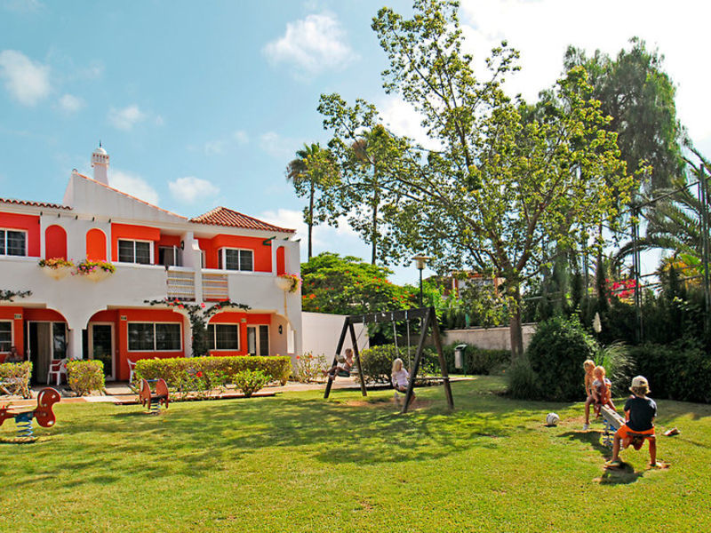 Bungalows Cordial Green Golf