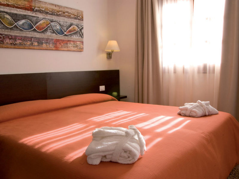Suite Hotel Jardin Dorado