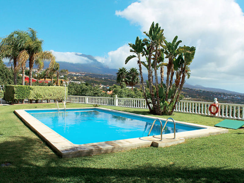 Villa Los Lomos