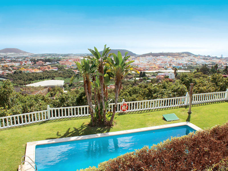Villa Los Lomos