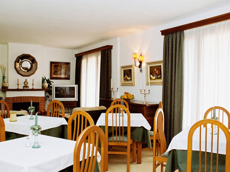 Hostal Mistral