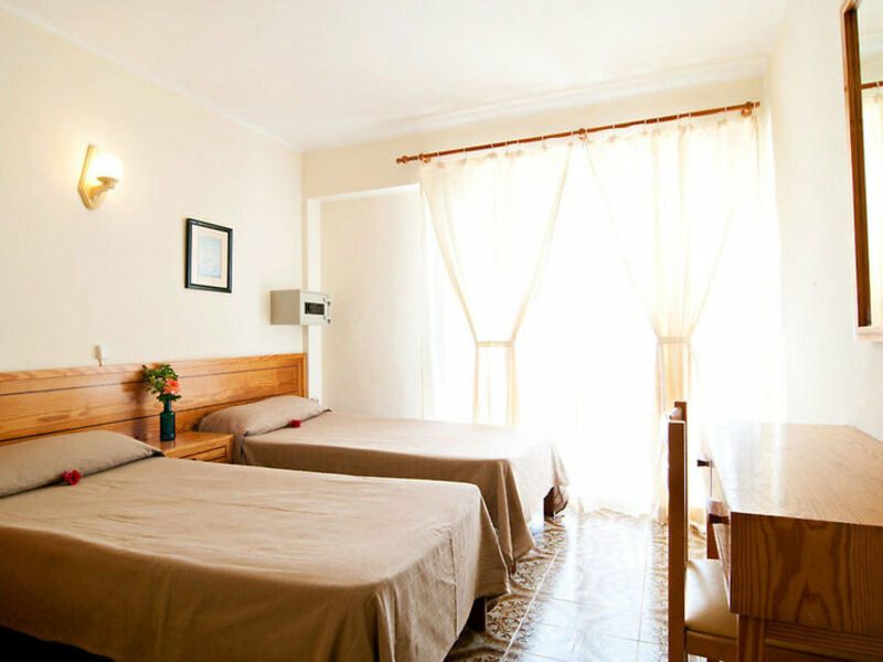 Hostal Montesol