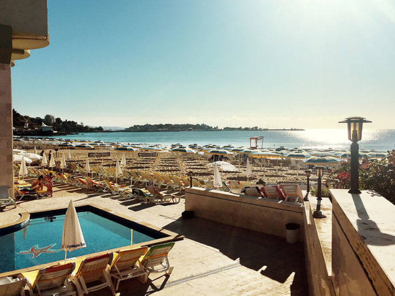 SENTIDO Bilyana Beach