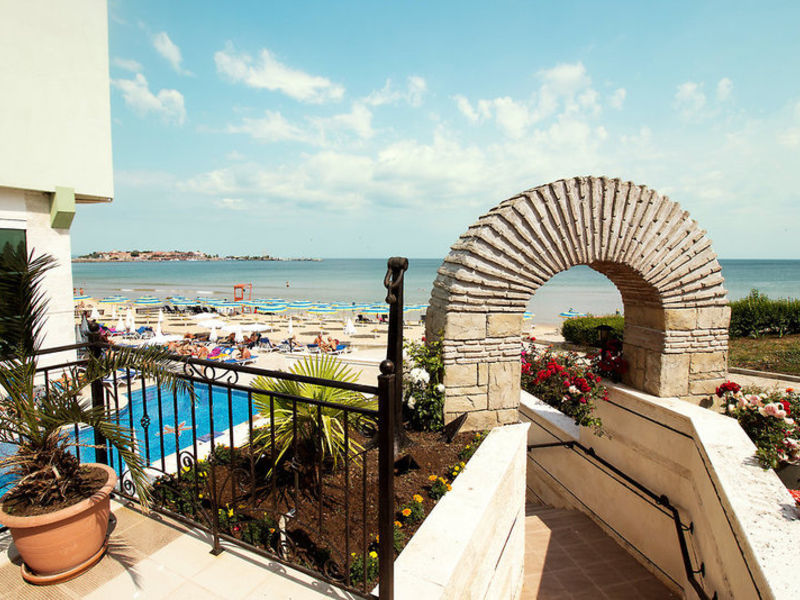 SENTIDO Bilyana Beach