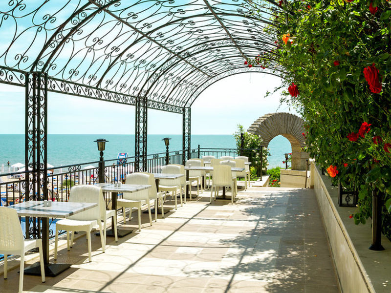 SENTIDO Bilyana Beach