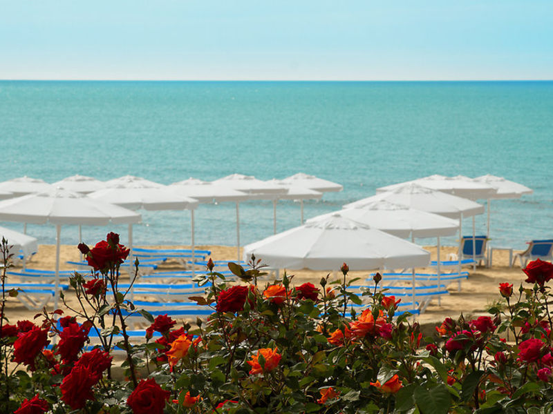 SENTIDO Bilyana Beach