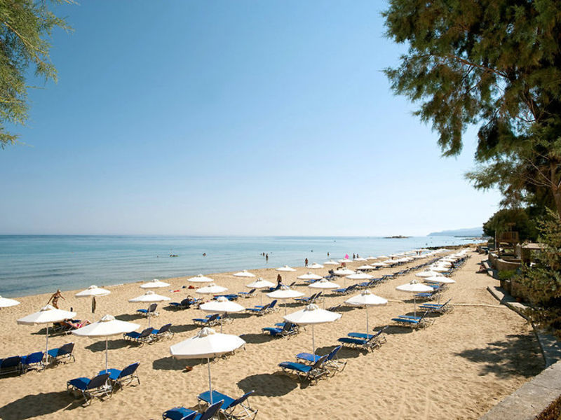 & Bung. Kernos Beach