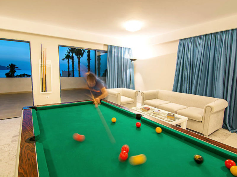 Aeolos Beach Hotel
