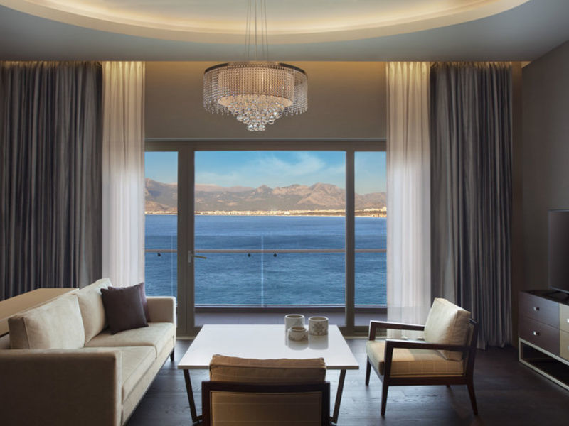 Akra Barut