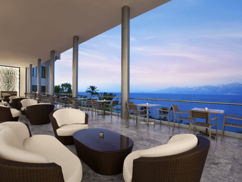 Akra Barut