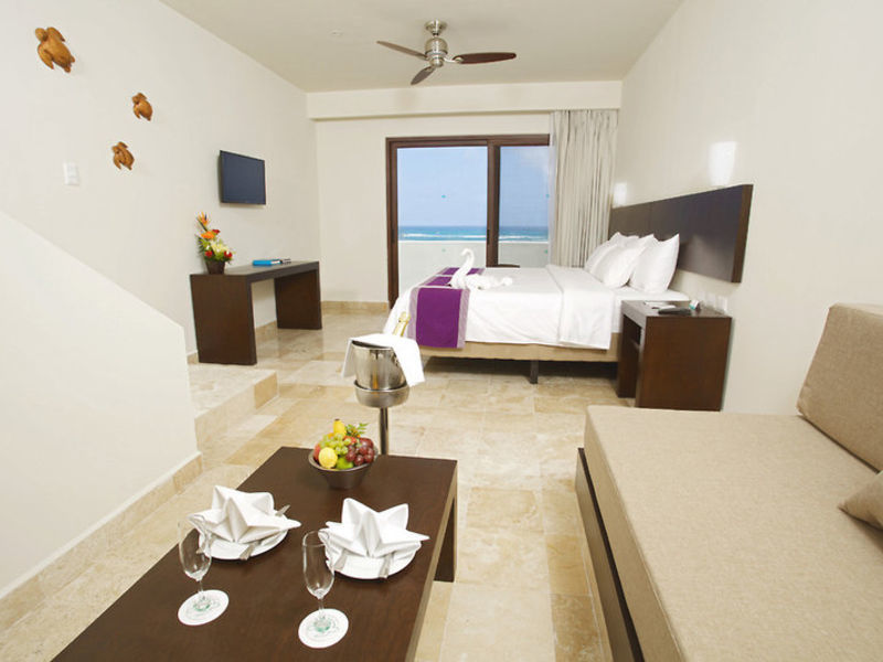 AkumalBay Beach & WellnessResort