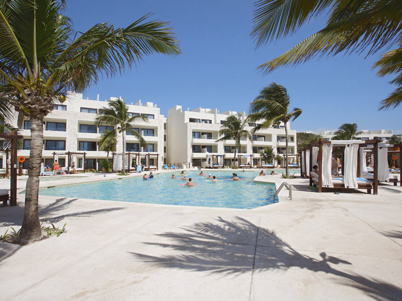 AkumalBay Beach & WellnessResort