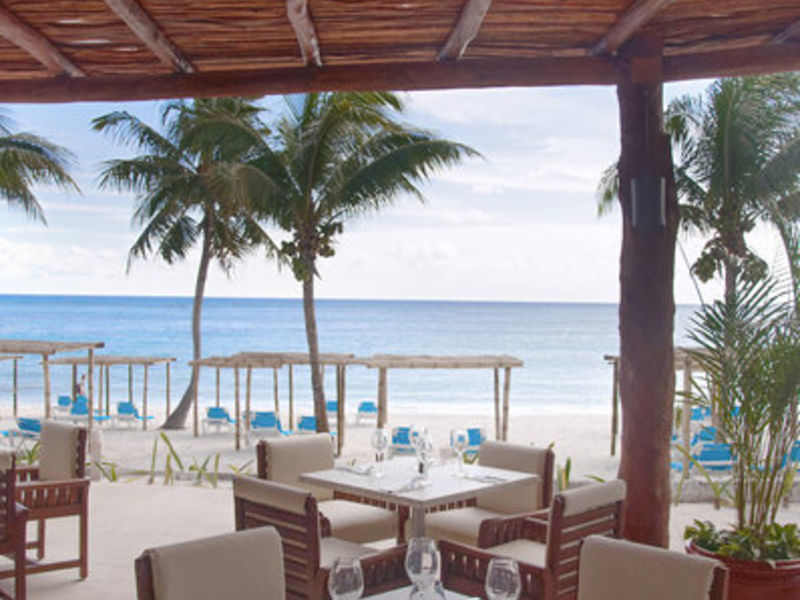 AkumalBay Beach & WellnessResort