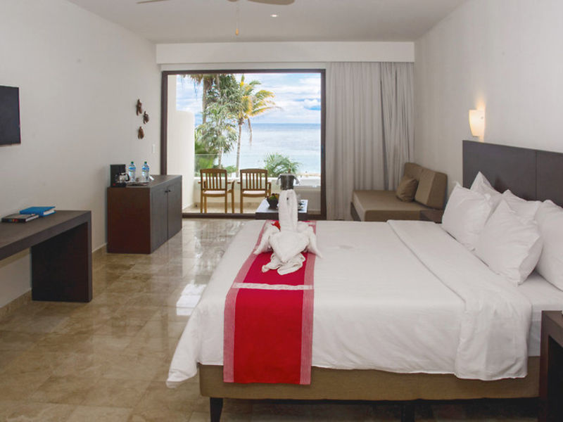 AkumalBay Beach & WellnessResort