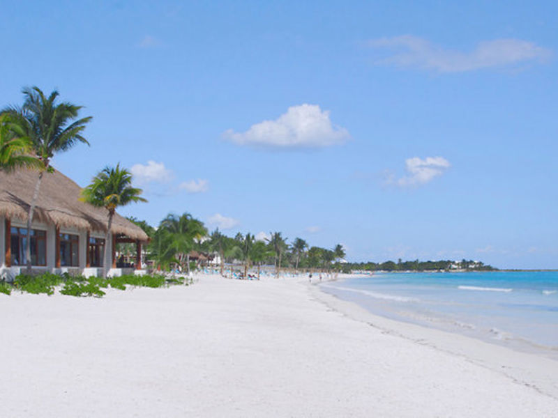 AkumalBay Beach & WellnessResort