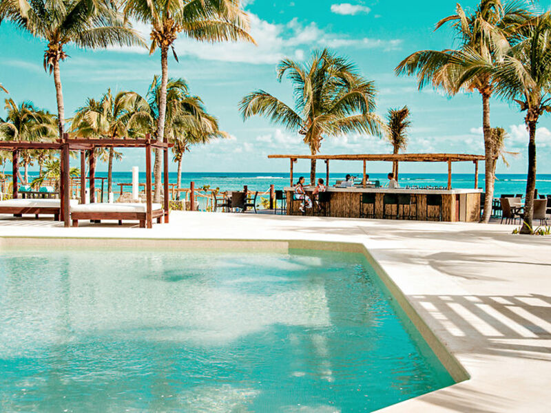 AkumalBay Beach & WellnessResort