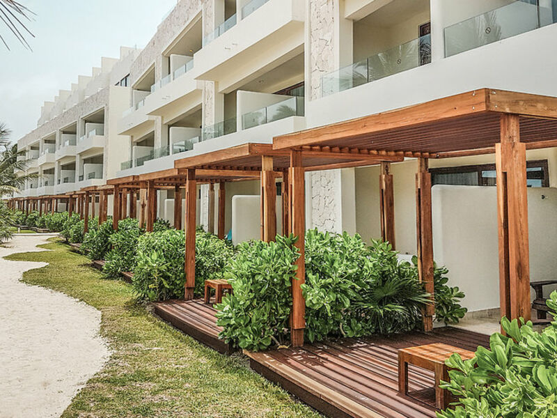 AkumalBay Beach & WellnessResort