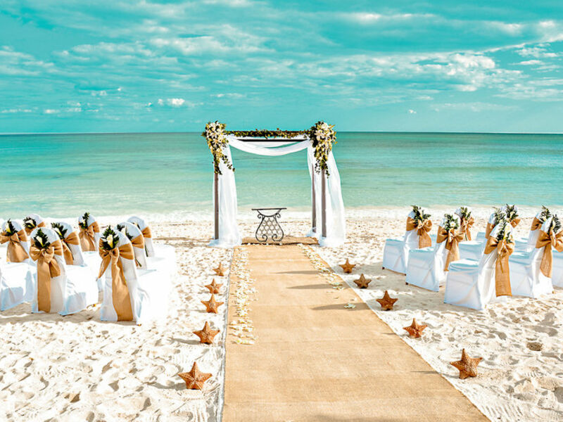 AkumalBay Beach & WellnessResort