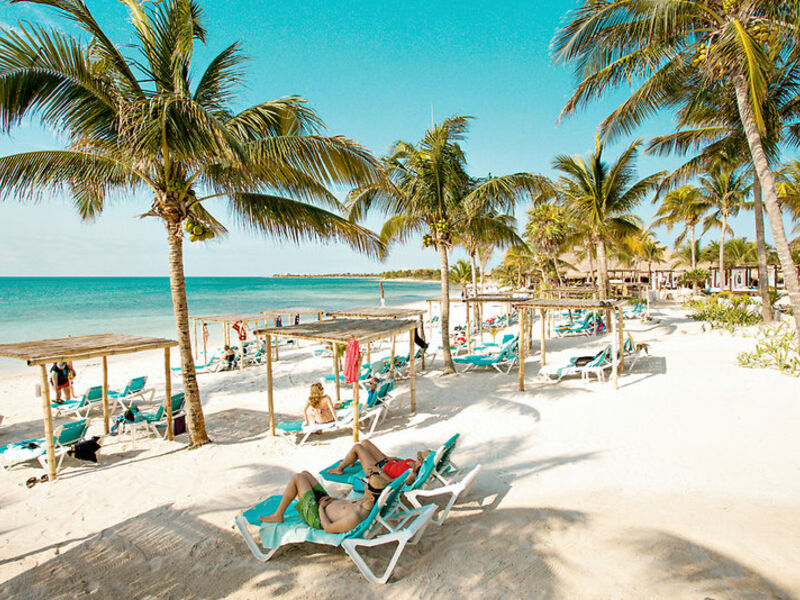 AkumalBay Beach & WellnessResort