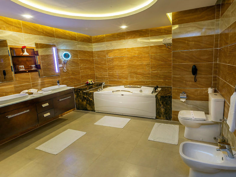 Albatros White Beach