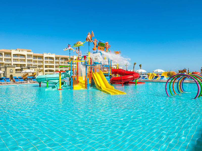 Albatros White Beach