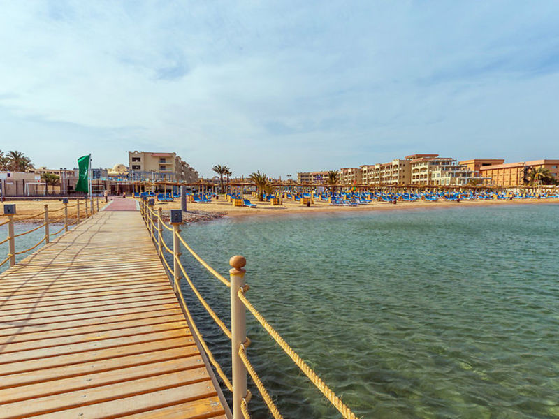 Albatros White Beach