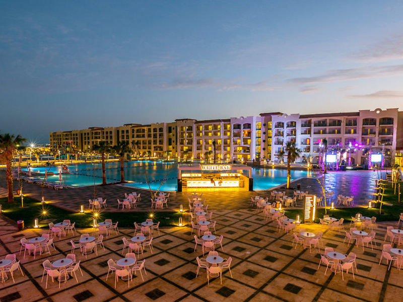 Albatros White Beach