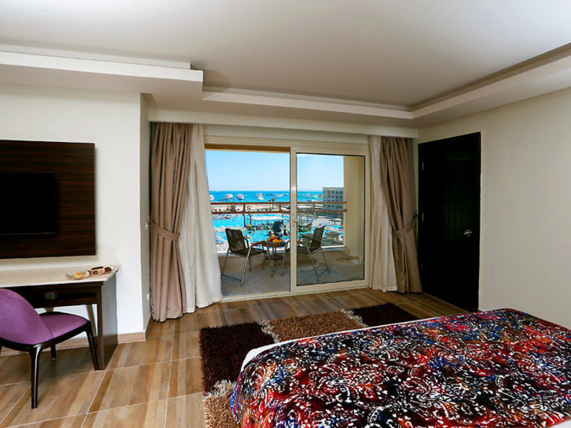 Albatros White Beach