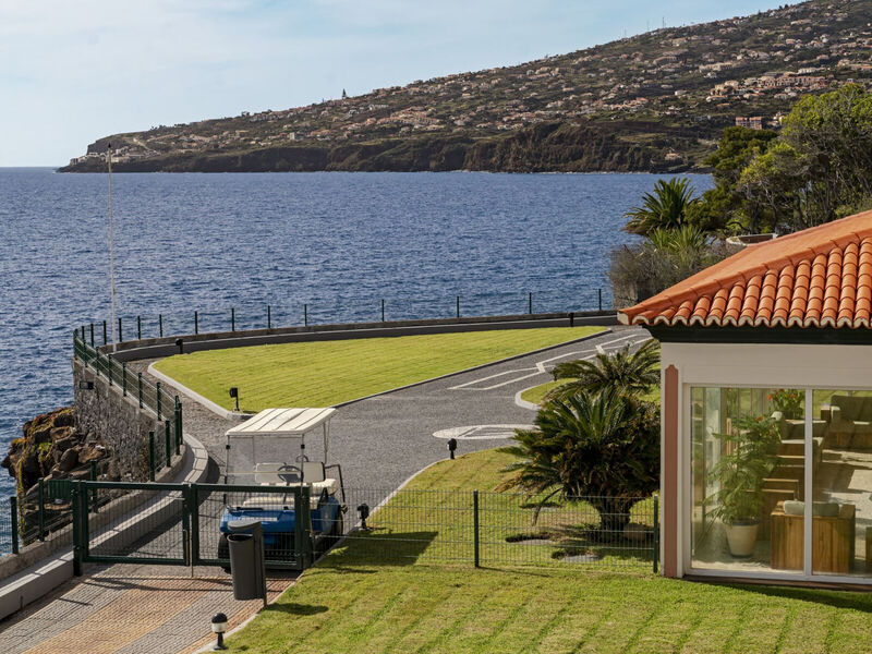 Albatroz Beach &Amp; Yacht Club