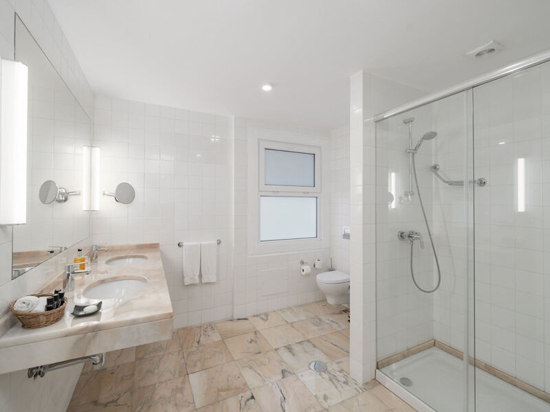 Albatroz Beach &Amp; Yacht Club