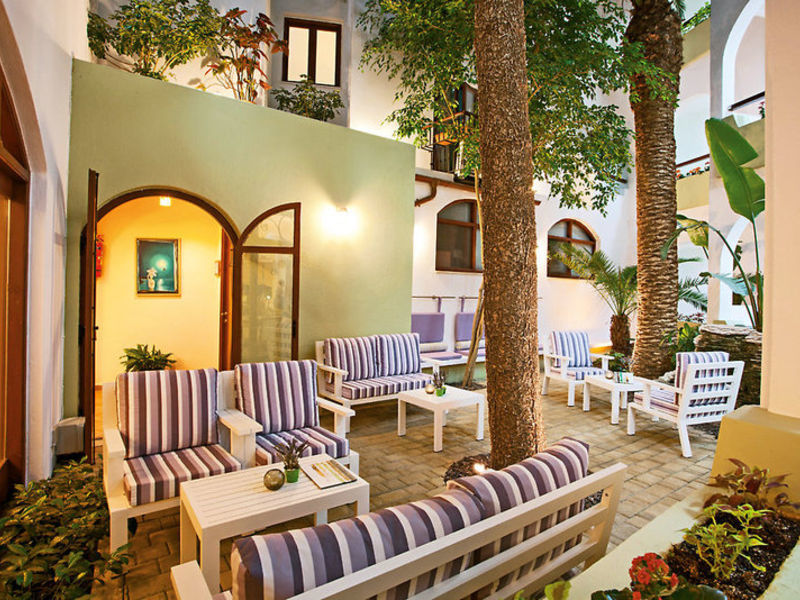 Alianthos Garden