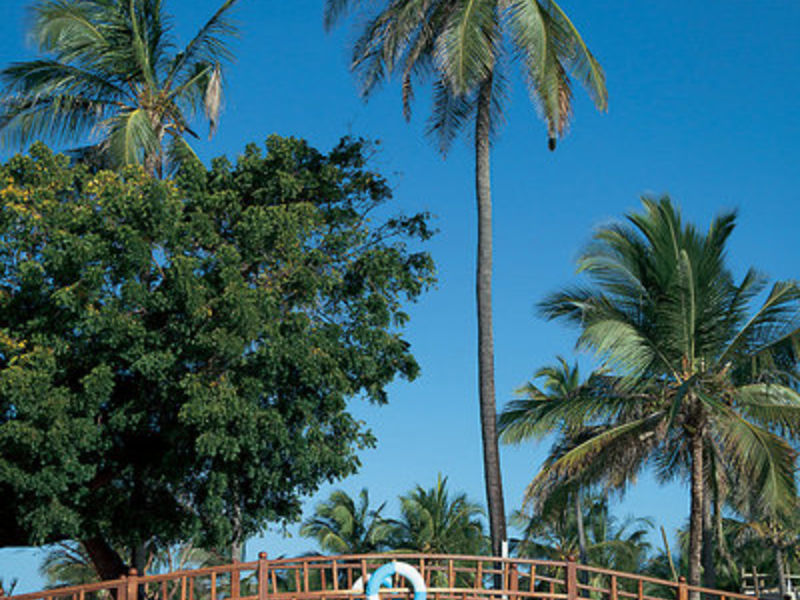 Amani Tiwi Beach Resort