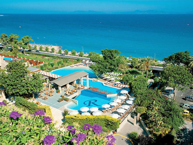 Amathus Elite Suites & Spa