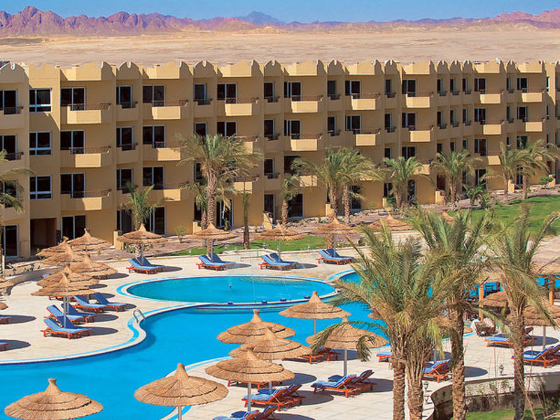 Amwaj Blue Bay Beach