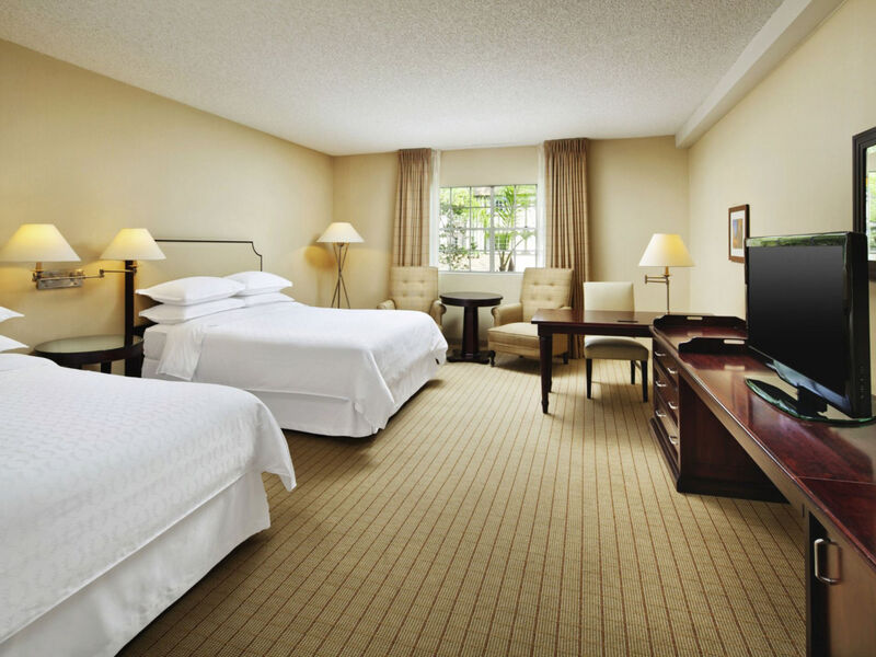 Anaheim Majestic Garden Hotel