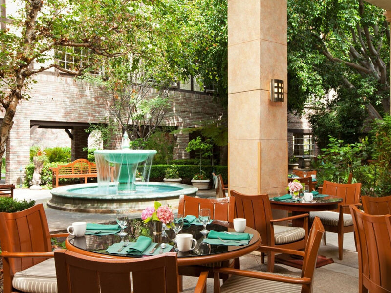 Anaheim Majestic Garden Hotel