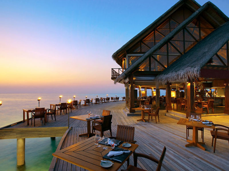 Anantara Dhigu Resort & Spa