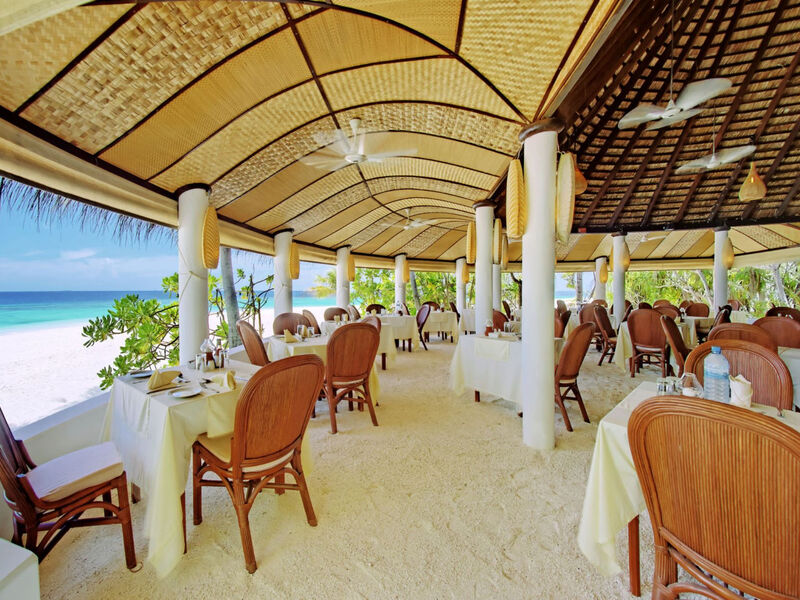 Angaga Island Resort &Amp; Spa