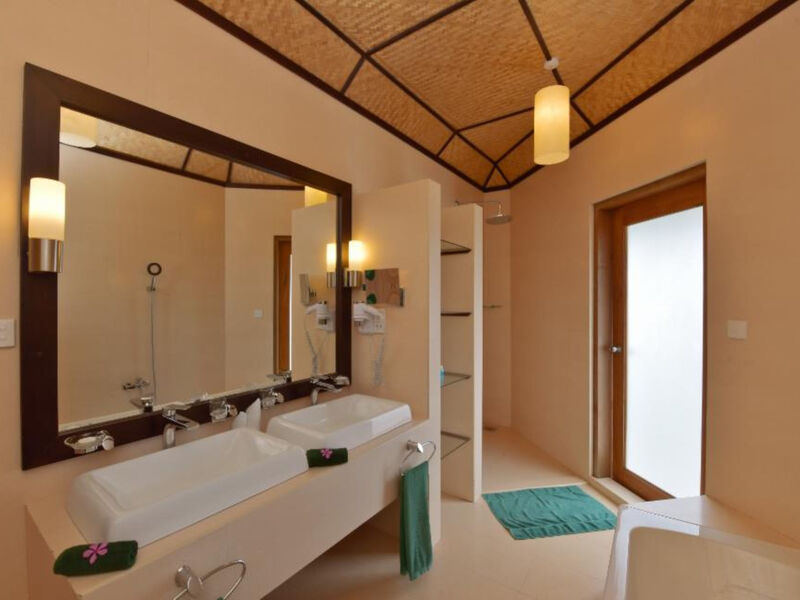 Angaga Island Resort &Amp; Spa