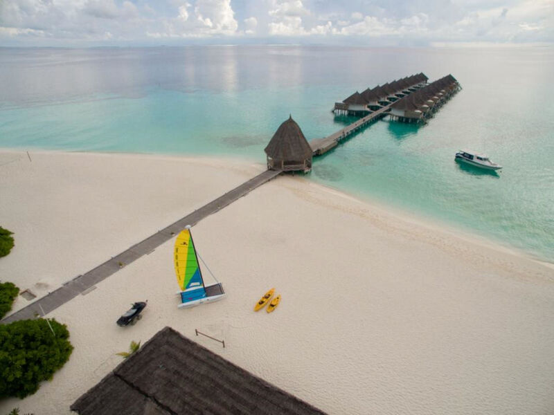Angaga Island Resort &Amp; Spa