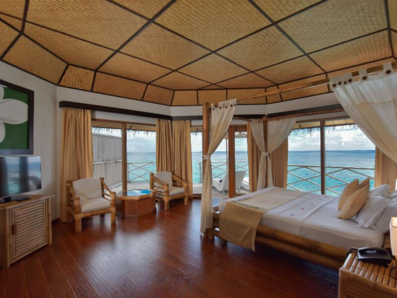 Angaga Island Resort &Amp; Spa