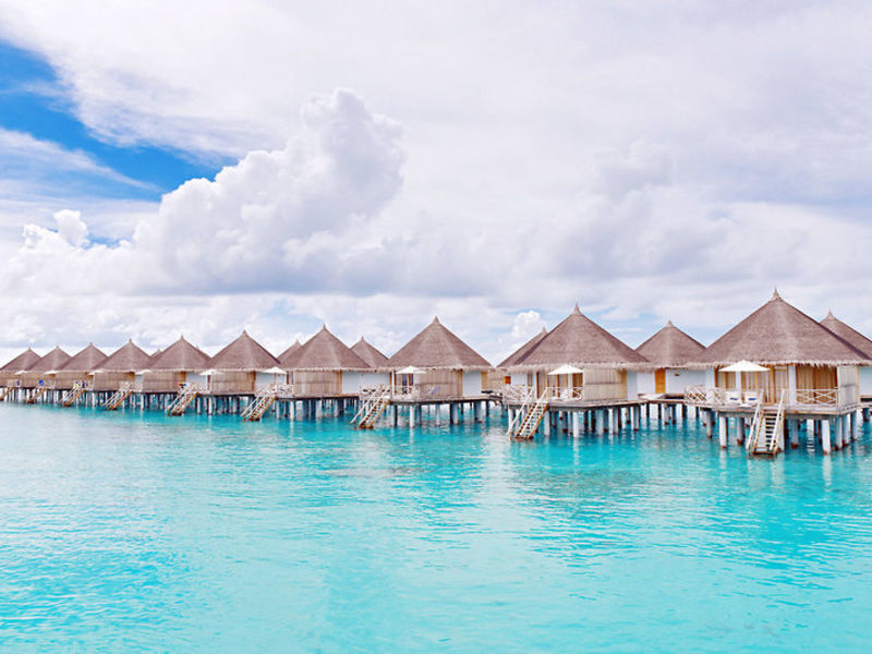 Angaga Island Resort & Spa