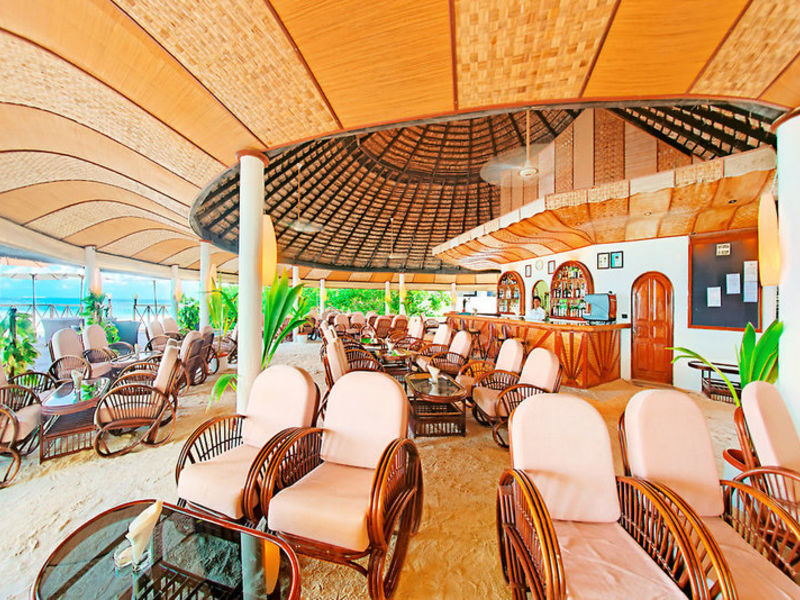 Angaga Island Resort & Spa